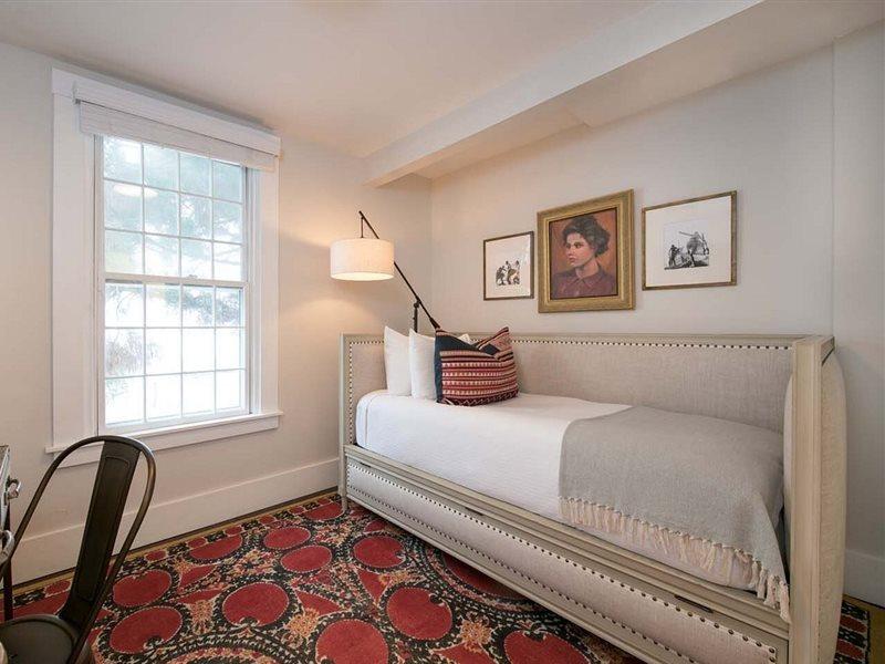 Hotel Faraway Martha'S Vineyard Edgartown Esterno foto